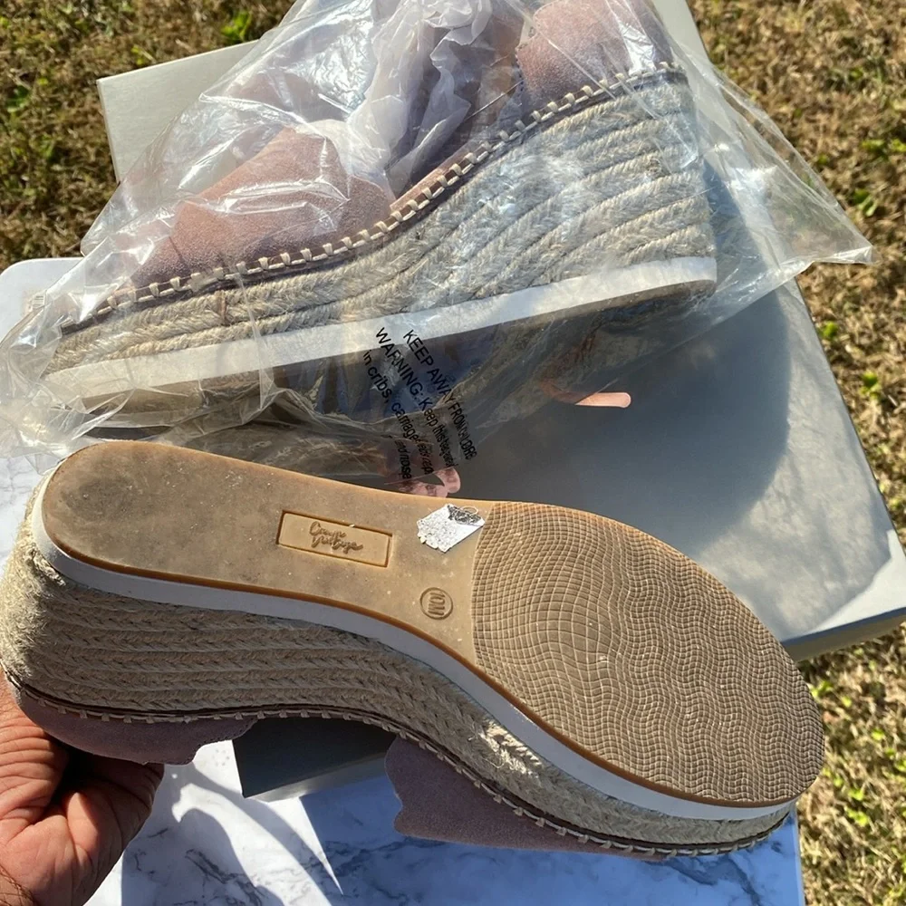 Women's Crown Vintage Daffodil pink wedge espadrille size 10